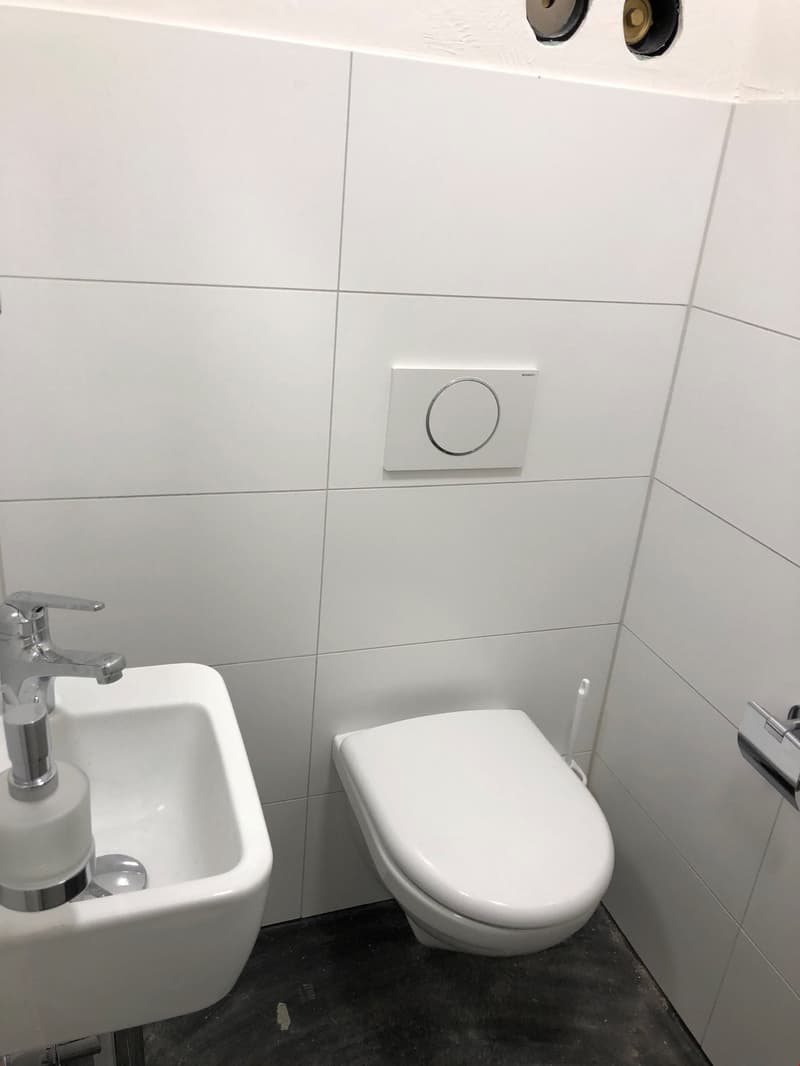 Atelier oder Büro mit Küche und WC an bester Lage (4)