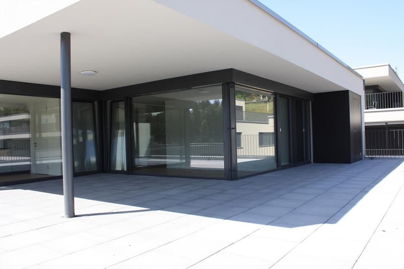 moderne 2.5-Zimmer-Attikawohnung in Herrenschwanden (6)