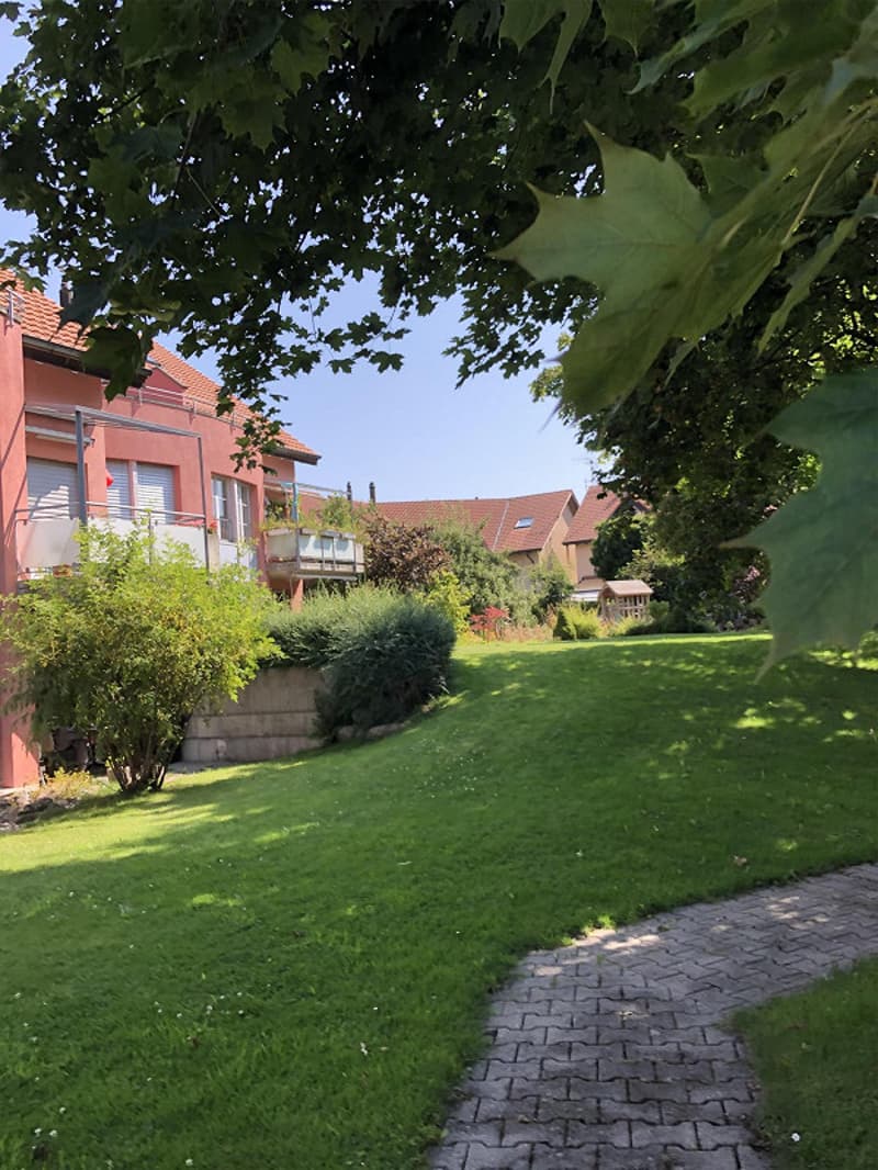 gemütliche 2.5-Zimmerwohnung mit Gartensitzplatz (12)