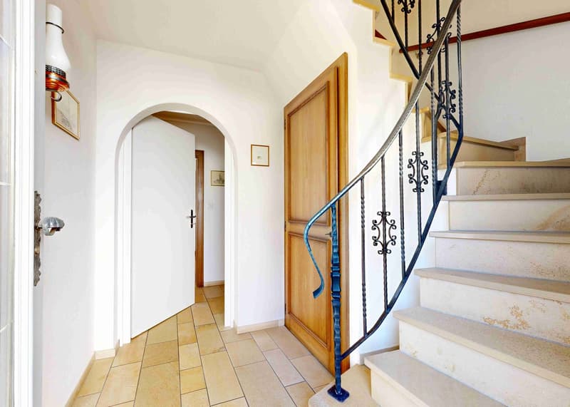 A huge house on a lot of land with unobstructable views for one or two families (27)