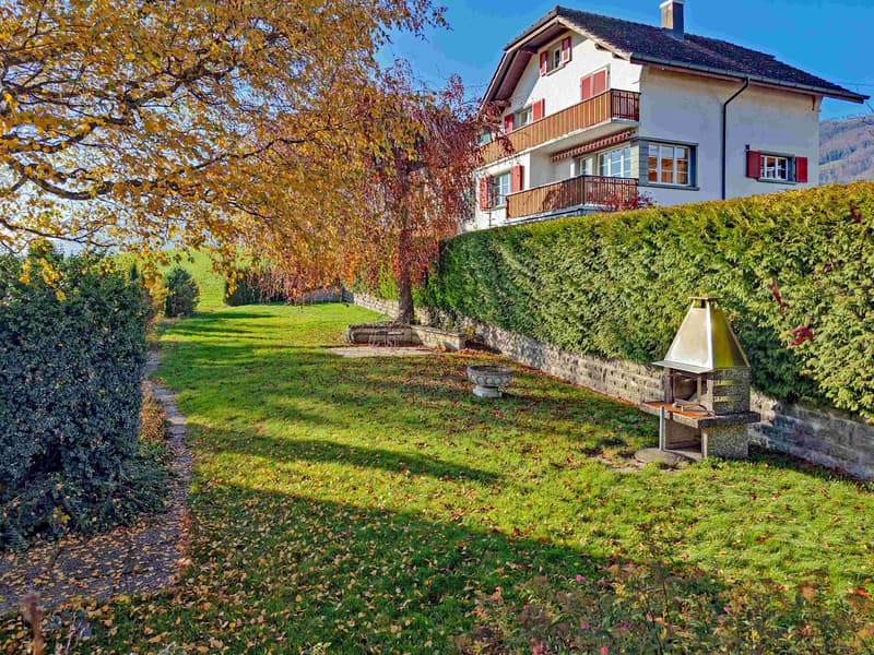 A huge house on a lot of land with unobstructable views for one or two families (9)
