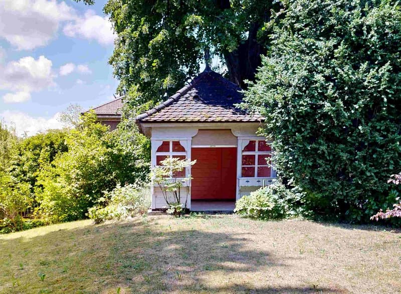 Historic architecture in a prime location with a dreamy view of the Emmental and the Alps (16)