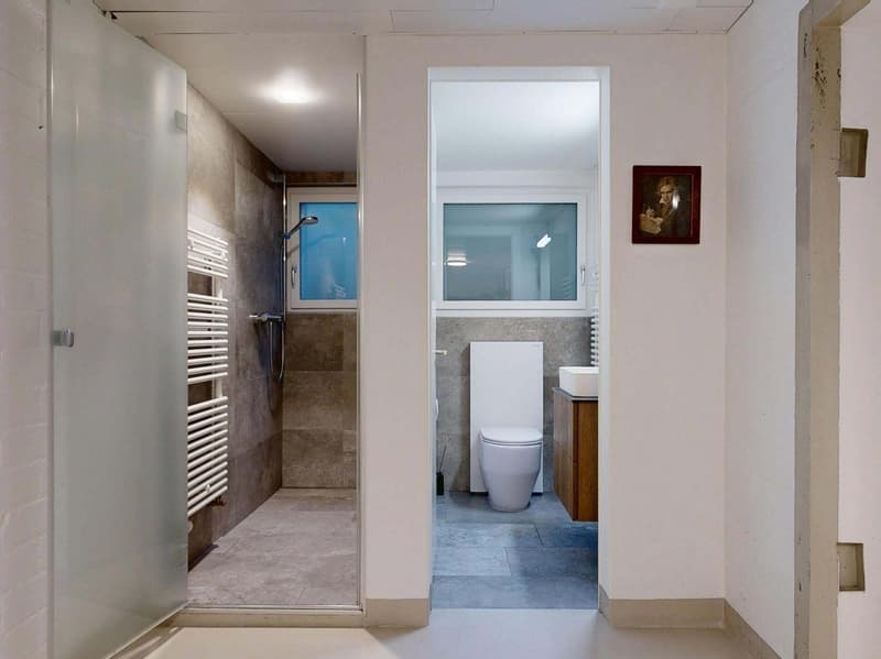 Molta spazio e comfort - sottile e doccia nel quartiere più bello di Burdlef (35)