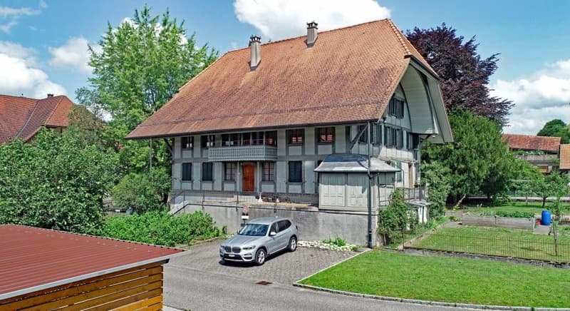 Ä einmalig schöne Wohnstock mit drei riesige Wohnige, wo aber ou ideali Büro chönnte sii (4)