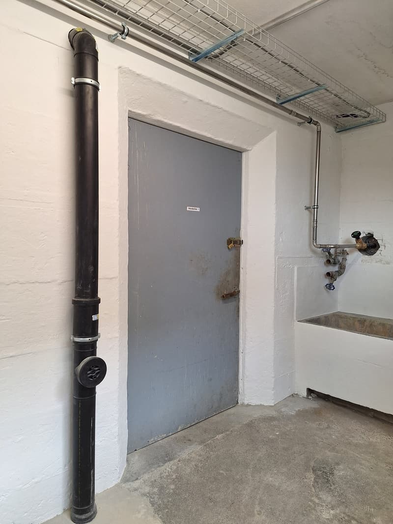 Ampio locale di stoccaggio asciutto (4)