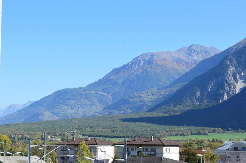 Moderne 3.5-Zimmer-Wohnung mit Bergblick in Salgesch (11)