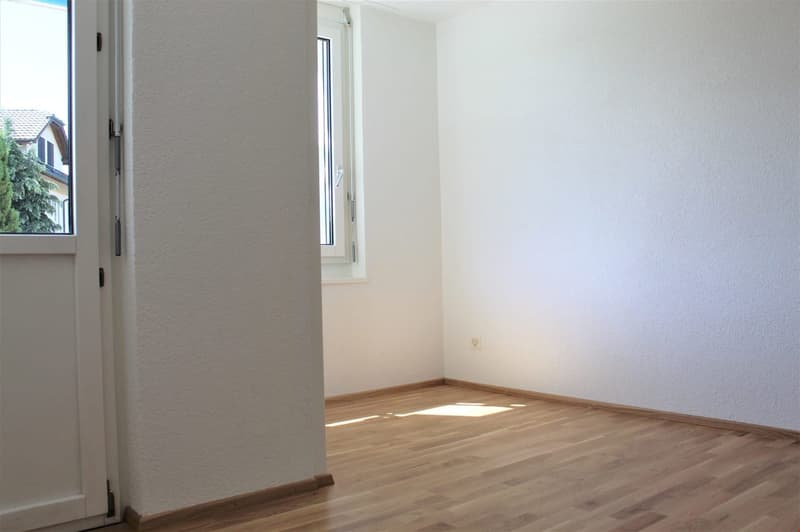 Helle 2.5-Zimmer-Wohnung mit Balkon und schöner Aussicht in Wolhusen (5)