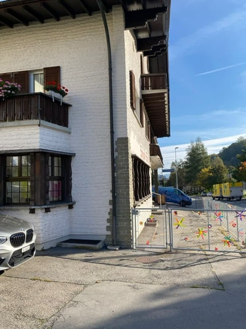 Bright 4-room apartment with balcony and beautiful view in Lucerne (13)