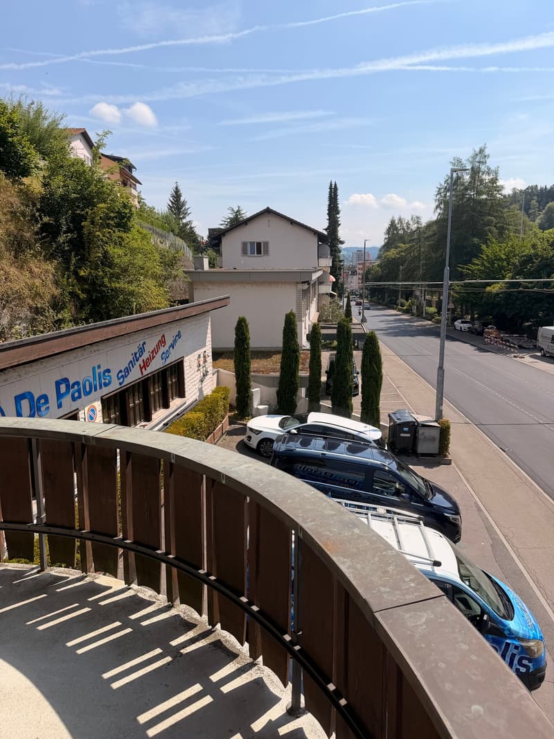 Charmante 3.5-Zimmer-Wohnung mit Balkon und schöner Aussicht in Luzern (5)