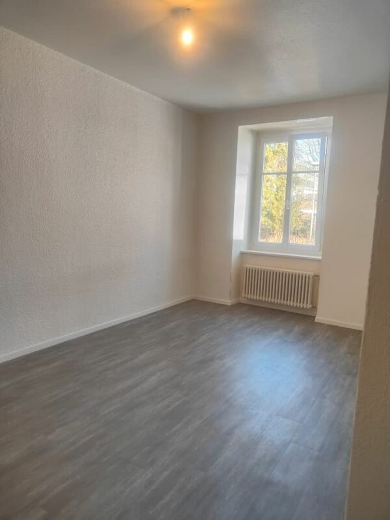 3-room apartment on the 1st floor - Rue de l'Hôtel de Ville 109, La Chaux-de-Fonds (6)