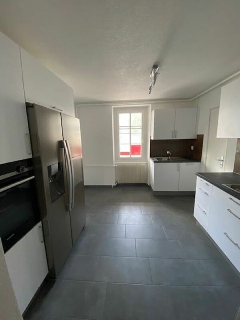 Bel attique lumineux de 4 pièces au 2e étage - Pommeret à Cernier (4)