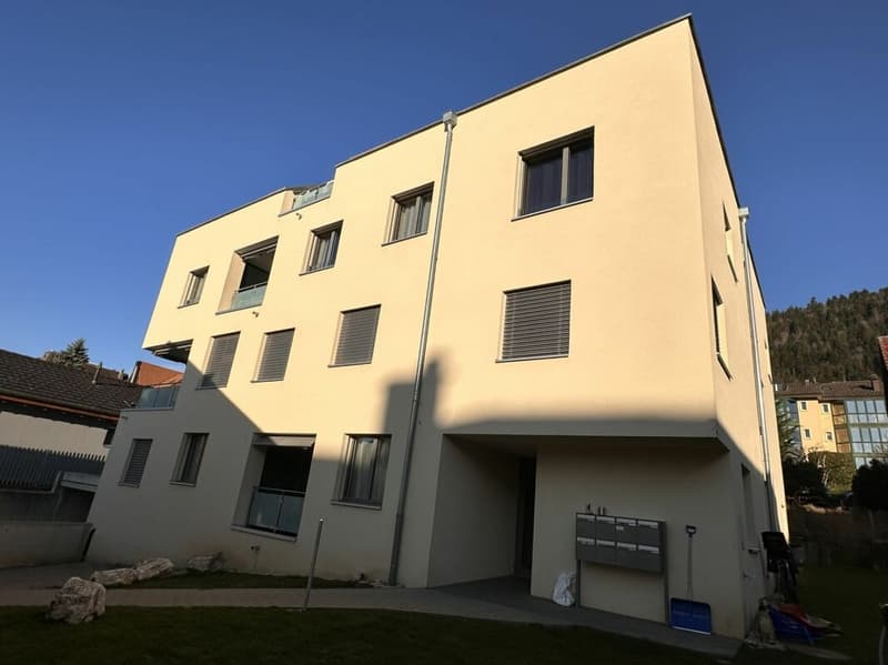 Bel appartement moderne de 4.5 pièces au 1er étage - Rue de l'Épervier 3A, Cernier (13)