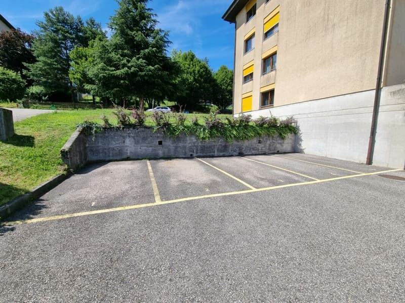 Place de parc extérieure no 4 (2)