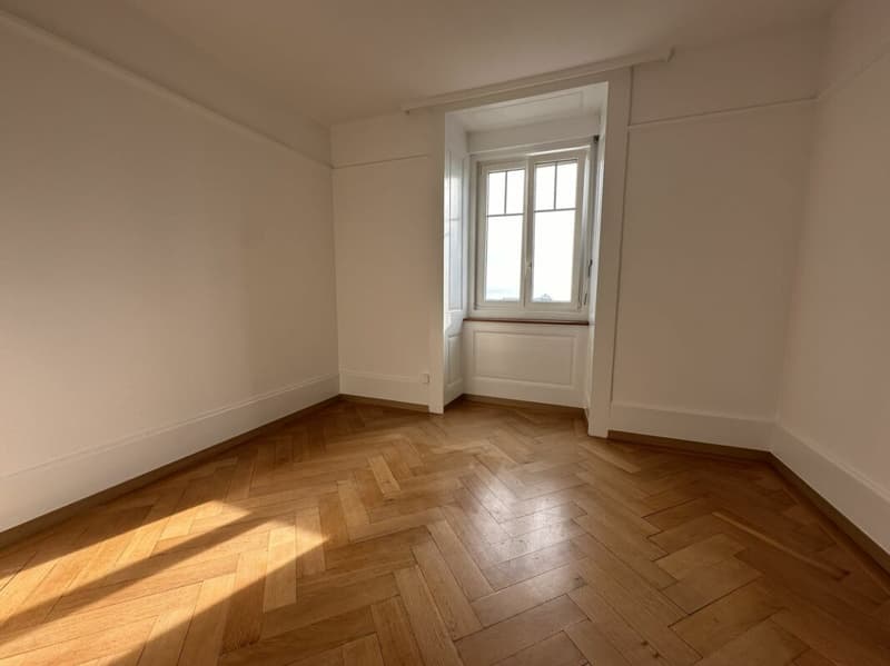 RESERVE - Magnifique appartement de 6 pièces au dernier étage d'un immeuble de caractère - Rue Edouard-Desor 3 à Neuchâtel (6)