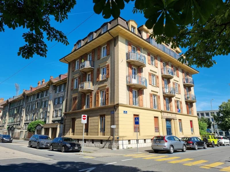 RESERVE - Magnifique appartement de 6 pièces au dernier étage d'un immeuble de caractère - Rue Edouard-Desor 3 à Neuchâtel (11)