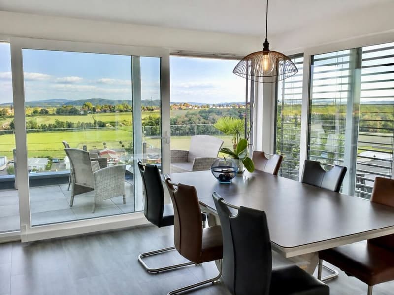 Magnifique duplex en attique de 4,5 pièces avec terrasses - Chemin des Longins 25 à Cornaux (2)