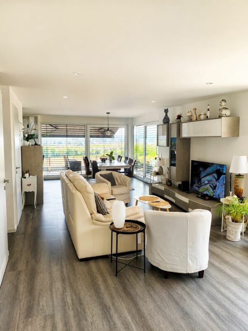 Magnifique duplex en attique de 4,5 pièces avec terrasses - Chemin des Longins 25 à Cornaux (6)