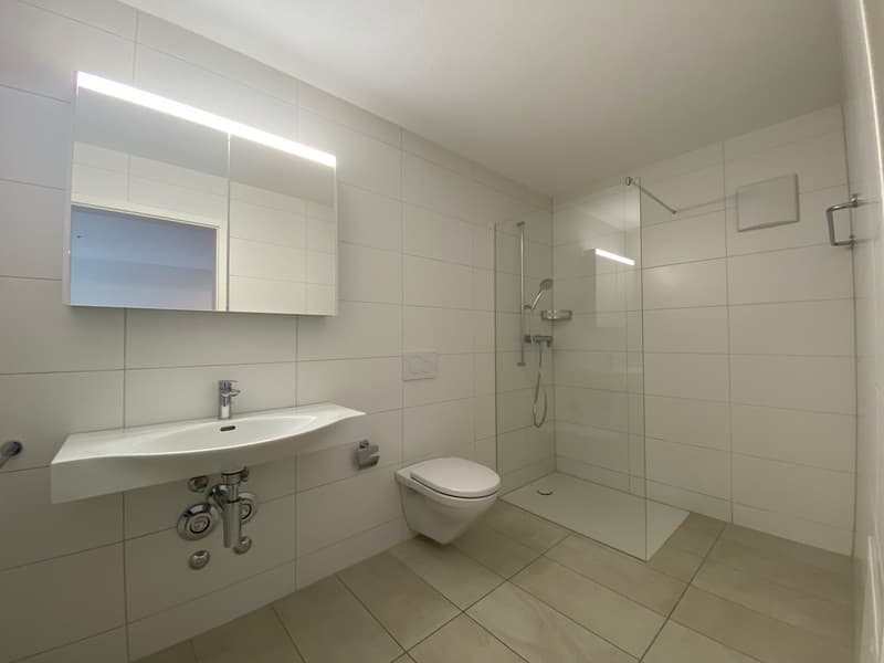 Appartamento moderno 2.5 locali con balcone a Safenwil (9)