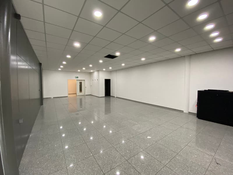 Modern commercial premises in a central location (5)
