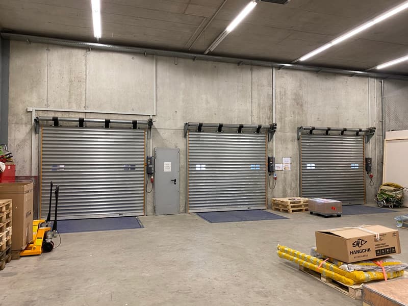 Modern commercial premises in a central location (11)