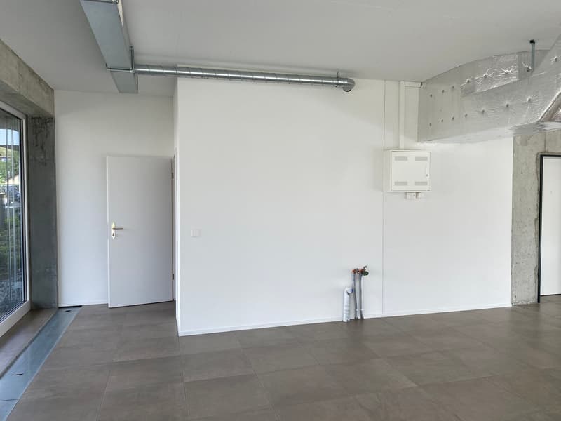 Espace commercial au centre de Schötz (8)