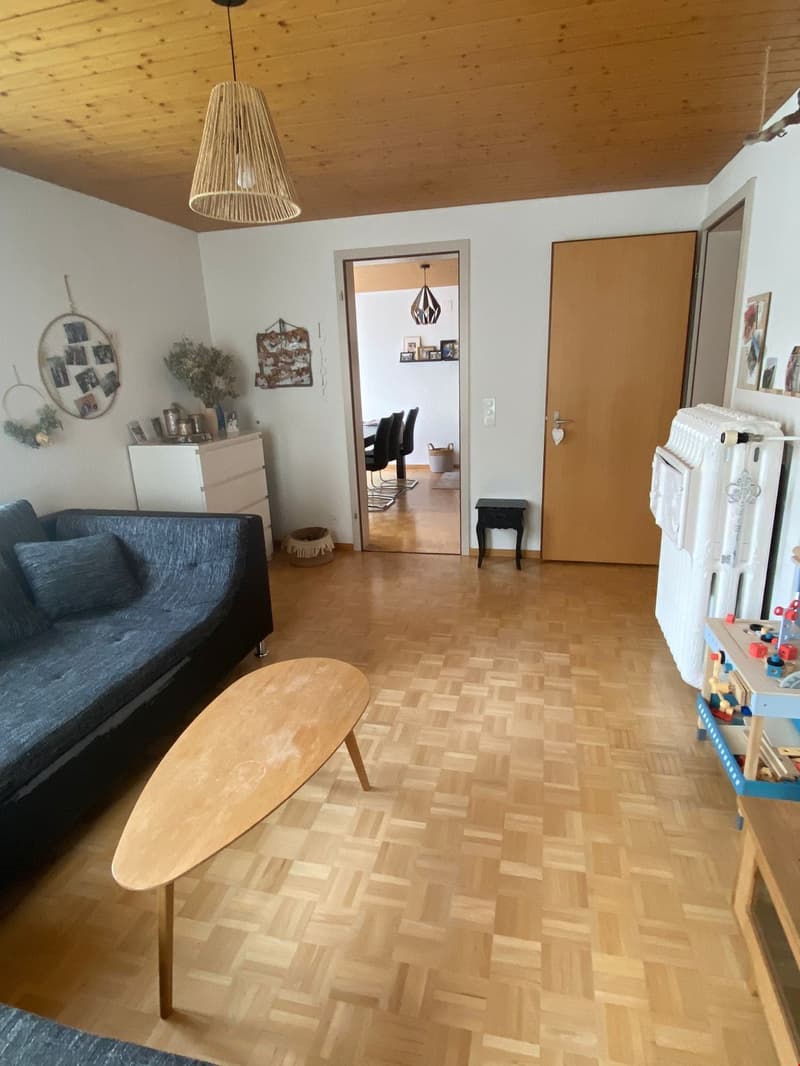 Blick vom Wohnzimmer in Richtung Esszimmer