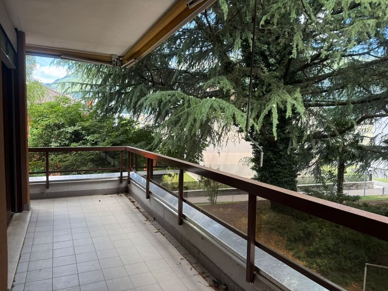Disponibile ora - fresca di pittura, grande, spazioso appartamento di 4,5 locali con 3 ampi balconi (15)
