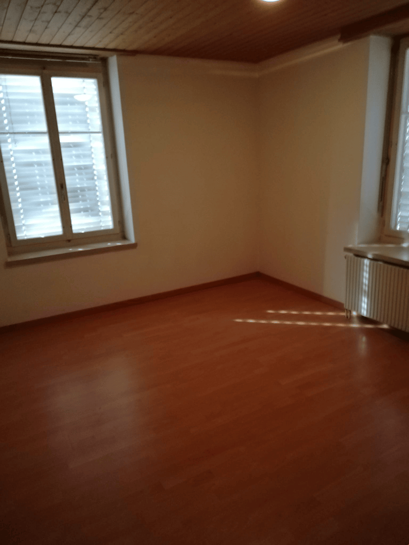 Schöne, grosse und helle Zimmer