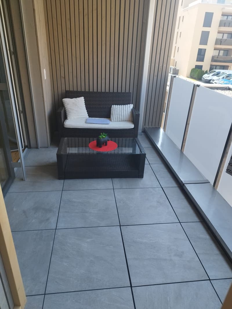 À partir du 15.8./1.9. - Appartement moderne, superbe 1.5 pièces avec 30 m2 de surface habitable et grand balcon 12 m2 (10)