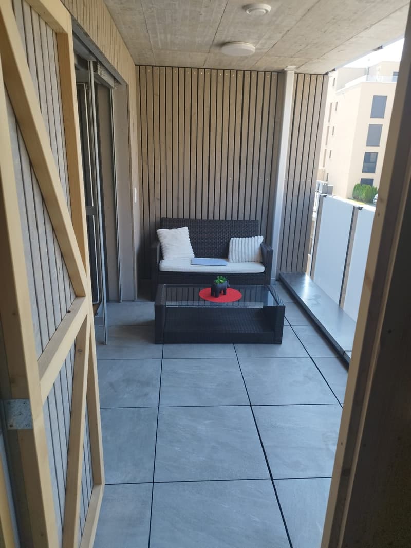 À partir du 15.8./1.9. - Appartement moderne, superbe 1.5 pièces avec 30 m2 de surface habitable et grand balcon 12 m2 (9)