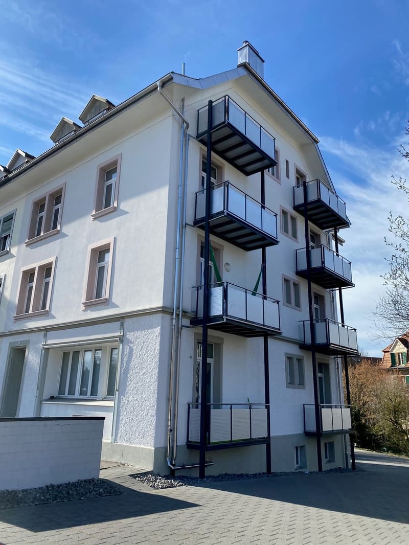 Stattliches, schönes Haus, verkehrstechnisch gut gelegen