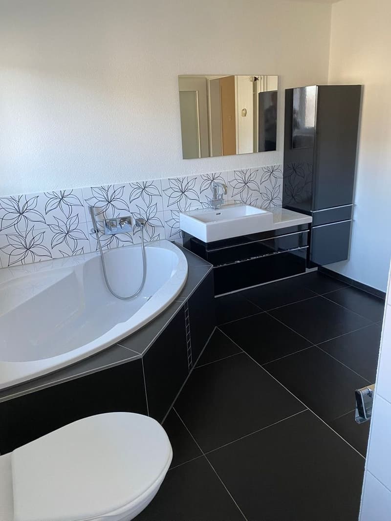 Carino appartamento 3.5 locali con balcone, ruscello, natura - dal 1.10.2026 (8)