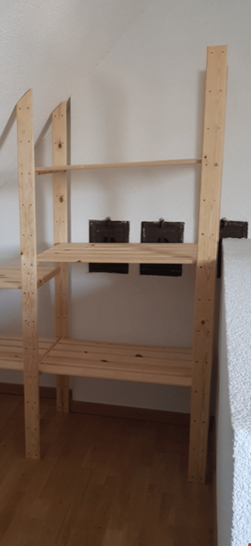 Viel bzw. ausreichend Platz für Ablage und Kleider