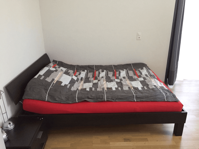 Hübsches, gegen hinten gerichtetes Schlafzimmer