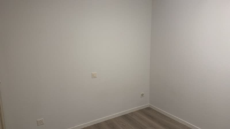 Ab 15.9-/1.10. - Hübsche 2.0 Zi Wohnung, frisch gestrichen (12)