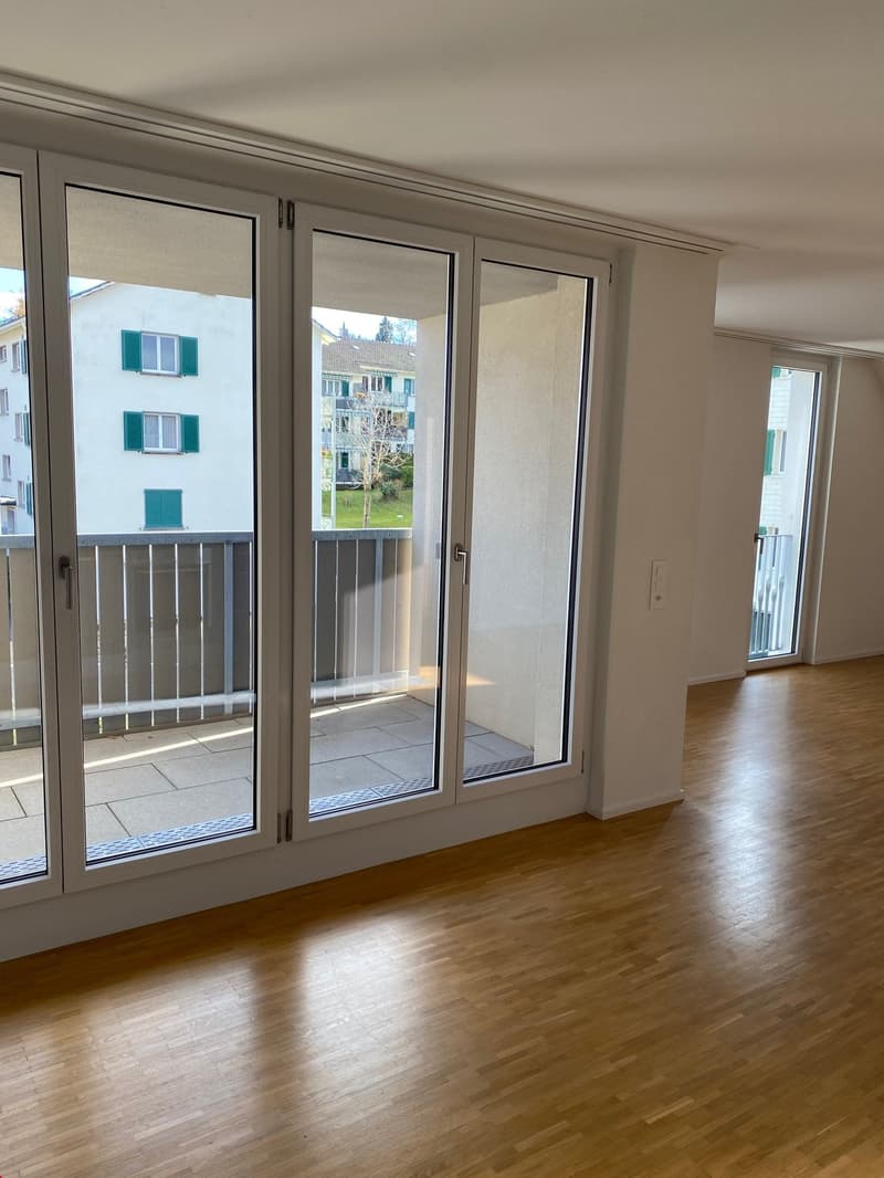 Schöner, grosszügiger Balkon