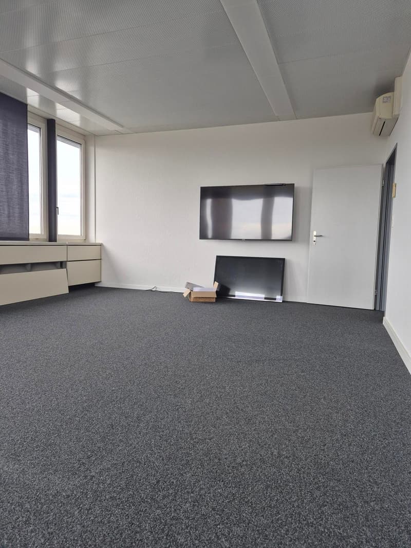 Ampio spazio per uffici in posizione centrale - affitto di aree parziali possibile (5)