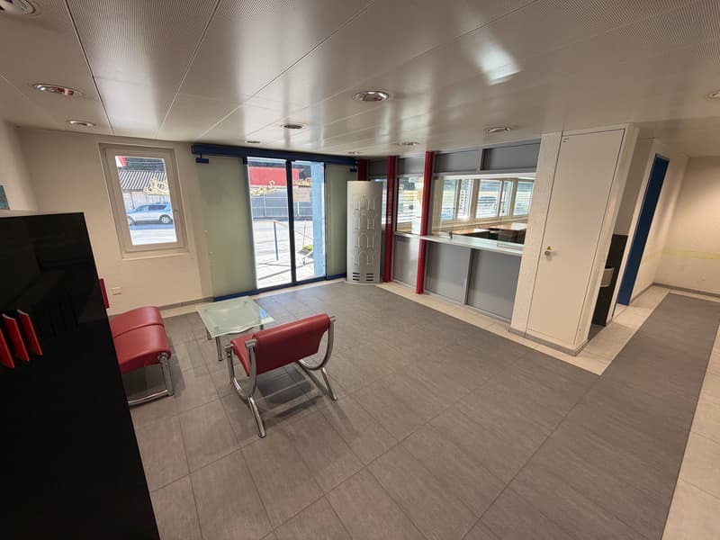 Büroetage im Hochparterre - Schwärzistrasse 4, 8752 Näfels (3)