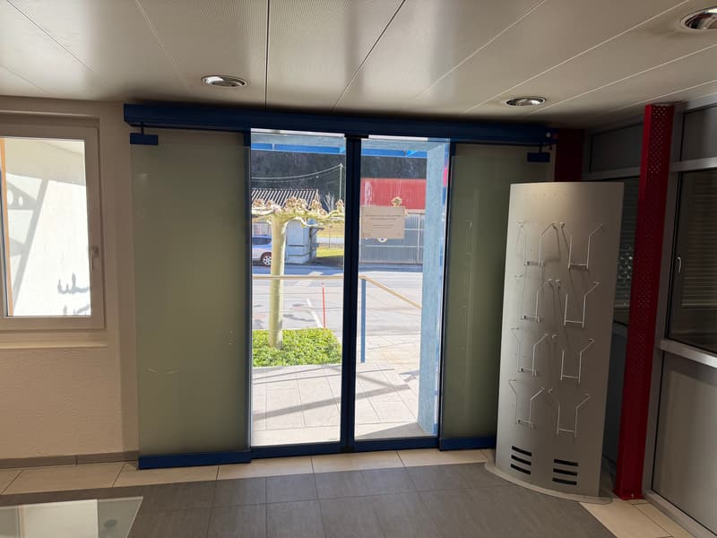 Büroetage im Hochparterre - Schwärzistrasse 4, 8752 Näfels (2)