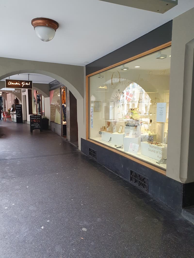 Einzigartiges Ladenlokal mit Gewölbekeller im Herzen der Berner Altstadt (4)