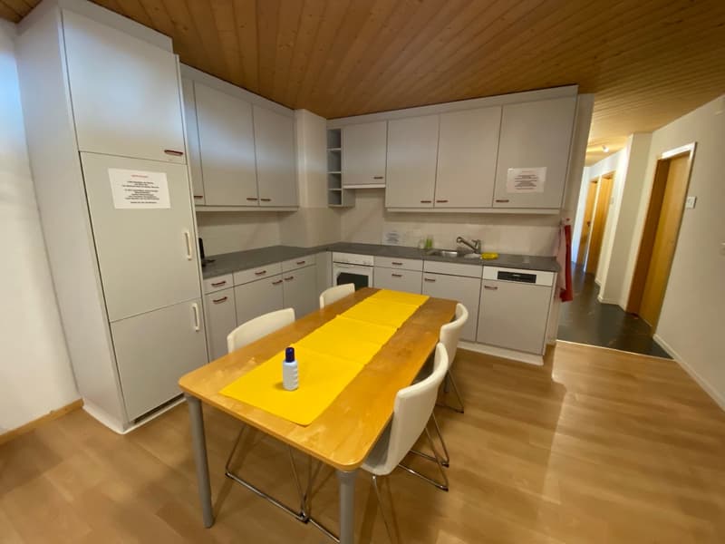 Cabinet, bureau, commerce, ... Votre espace dans un environnement de premier plan, avec des places de parking etc. (5)