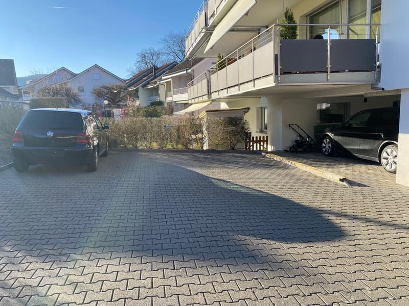 Gelegenheit: Auto-PARKPLATZ, günstig, ideal gelegen, für Personenwagen (5)