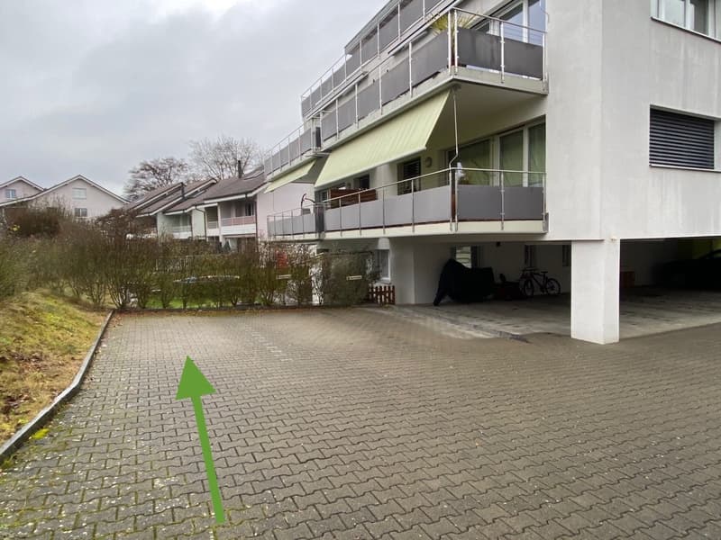 Gelegenheit: Auto-PARKPLATZ, günstig, ideal gelegen, für Personenwagen (4)