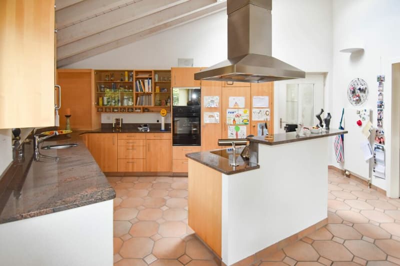A home full of warmth, security, and joy of life (7)
