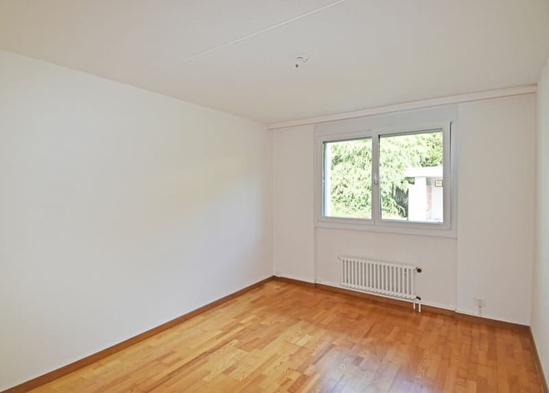 City-near and cozy family house (8)