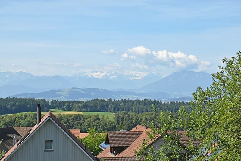 Cozy Home with Panoramic View (7)