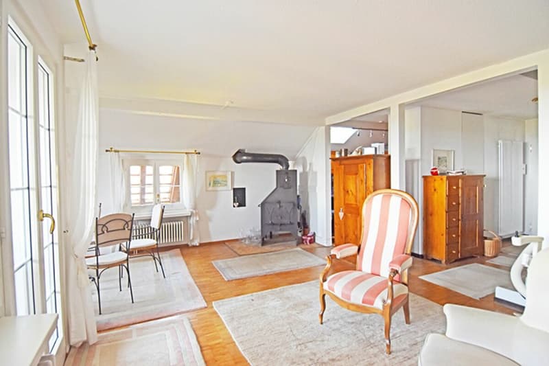 Cozy Home with Panoramic View (3)
