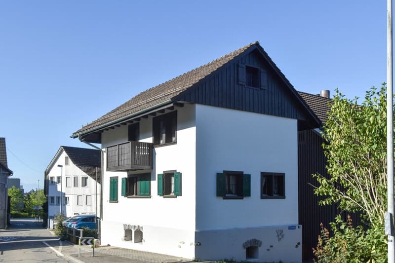 Traditioneller Charme trifft auf gemütliches Wohnen (2)