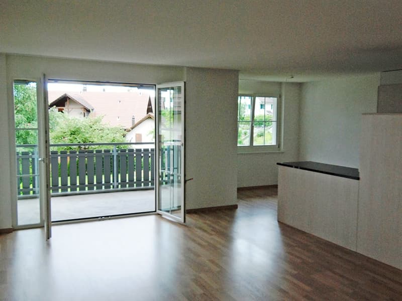 Moderne 4.5 Zimmer-Wohnung im Dorfkern von Aeugst am Albis (6)