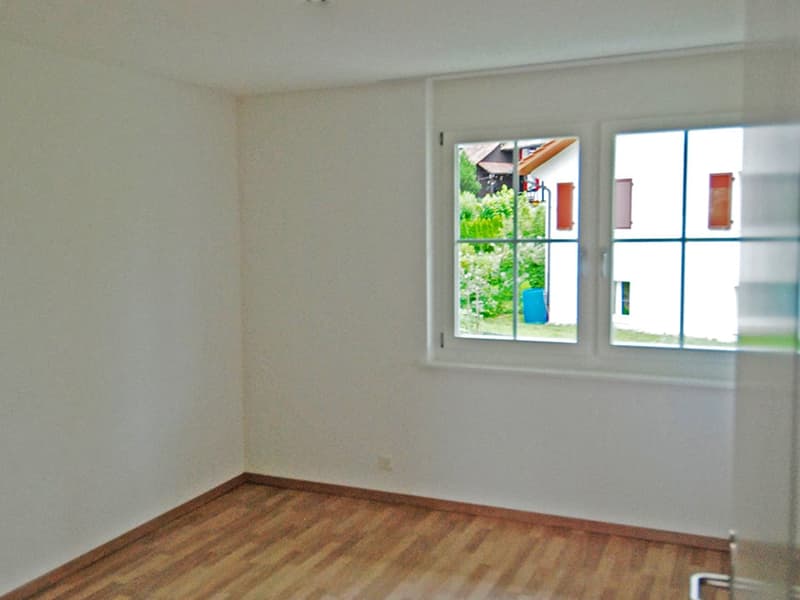 Moderne 4.5 Zimmer-Wohnung im Dorfkern von Aeugst am Albis (8)